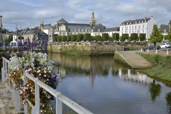 Laila Folyó Sainte Croix Apátság Quimperlben Északnyugat Franciaországi Bretagne Finistre — Stock Fotó