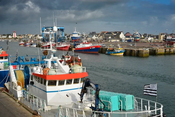 Fiskebåt Vid Guilvinec Eller Guilvinec Kommun Departementet Finistre Bretagne Nordvästra — Stockfoto