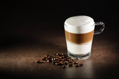 Latte macchiato kahve