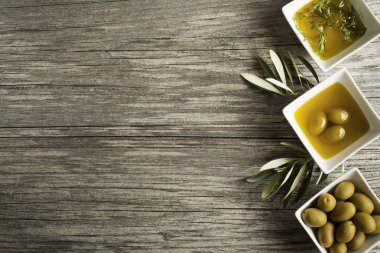 Zeytin yağı malzemeleri.