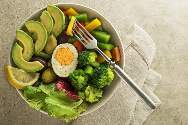 Mixed Salad with avocado and egg — 스톡 사진