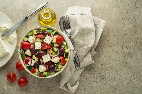 Ensalada griega con queso feta —  Fotos de Stock