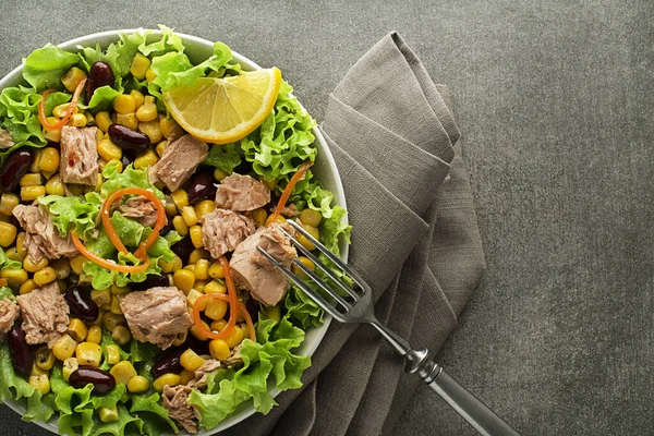 Ensalada con atún — Foto de Stock