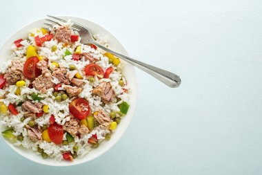 Ton balıklı salata.