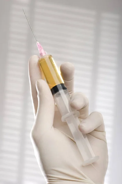 Coronavirus Concept Holding Injection Vaccine Close Shoot — Stock Photo, Image