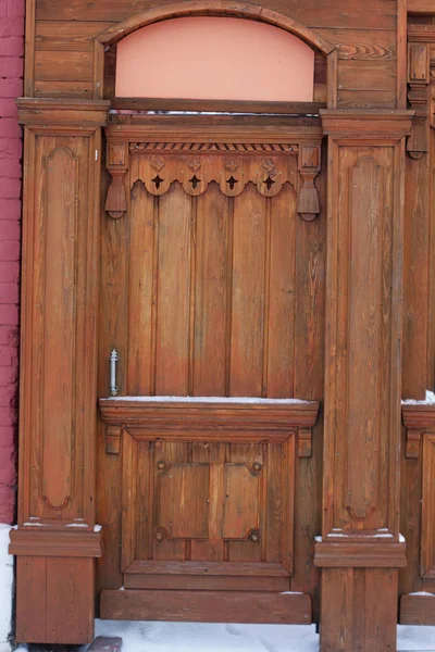 Imagem de close-up da velha porta de madeira marrom — Fotografia de Stock