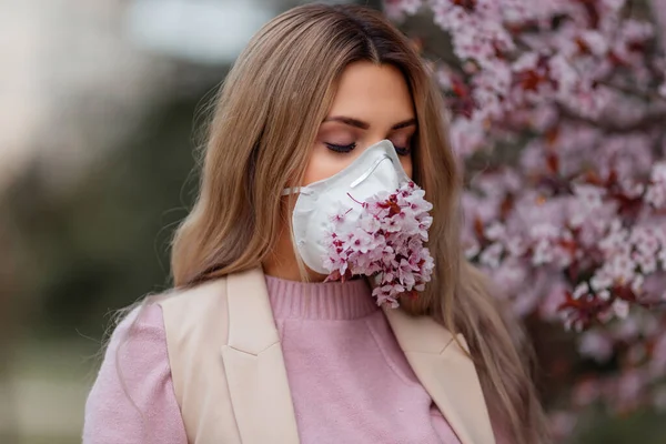 Pretty Woman Wearing Decorated Flowers Face Mask Spring Time — Stock Photo, Image