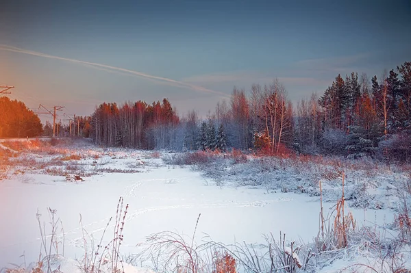 Bellissimo Tramonto Nel Paesaggio Invernale — Foto Stock