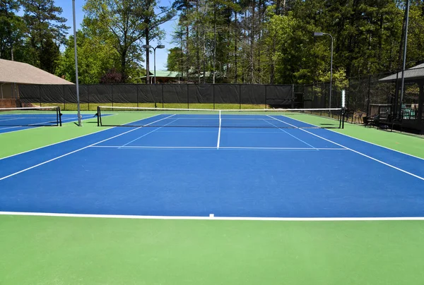 Las Canchas Tenis Vacías Cerraron Debido Distanciamiento Social Durante Pandemia —  Fotos de Stock