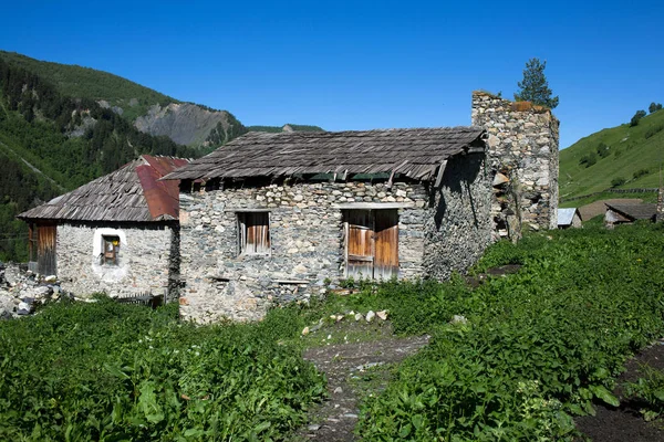 Adishi село в Сванеті, Грузія — стокове фото