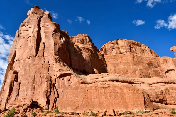 Formación Rocas Rojas Parque Nacional Arches Utah Contra Cielo Azul —  Fotos de Stock