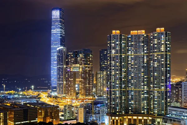 Hong kong moderna staden på natten — Stockfoto