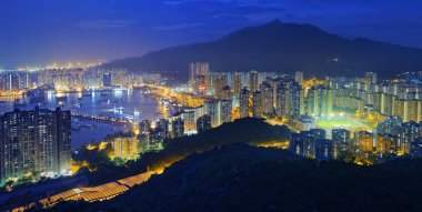 Hong Kong Tuen Mun manzarası ve Güney Çin Denizi