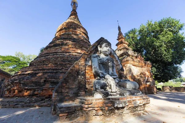 Boeddha in sagaing, Mandalay — Stockfoto