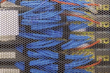 Cambridge Server rafa LAN kablosu