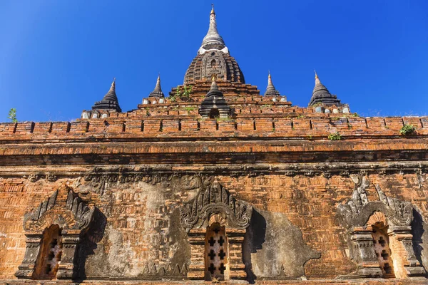 Bagan buddha tower at day — Stock Photo, Image