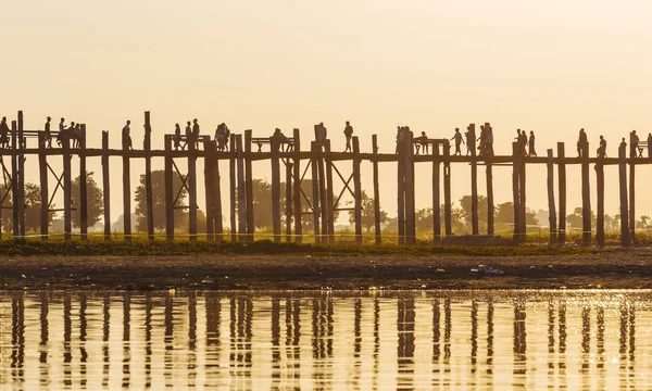 Puesta de sol del puente U Bein —  Fotos de Stock