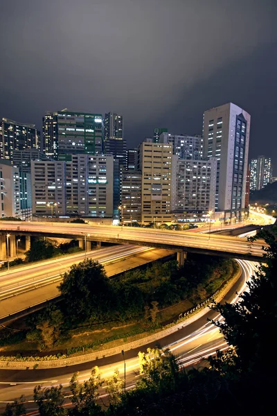 Geschäftsviertel von Hongkong in der Nacht — Stockfoto