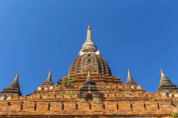 Bagan buddha tower på dagen — Stockfoto