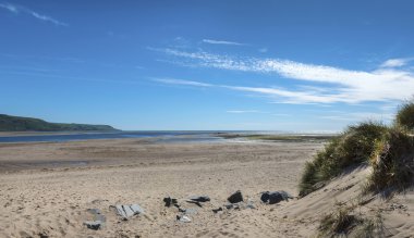 Barmouth kasaba ve düşük gelgit Haliç