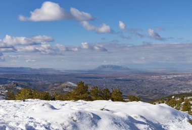 Los Filabres karla kaplı dağlar 