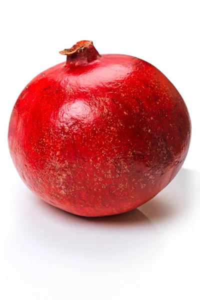 Dvě zralá granátová jablka — Stock fotografie