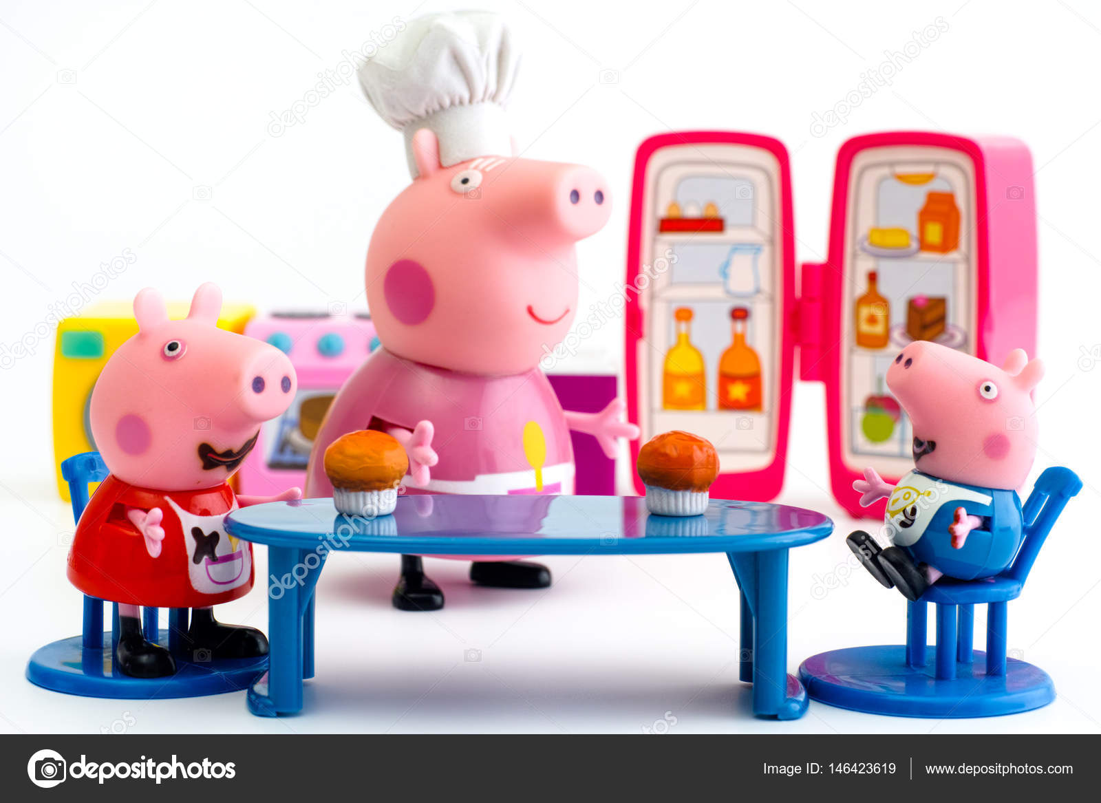 Granny peppa sale pig figures