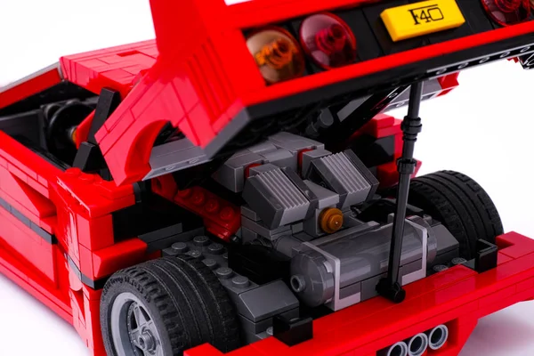 Open trunk of Lego Creator Expert Ferrari F40 car on white backg — Stock Photo, Image
