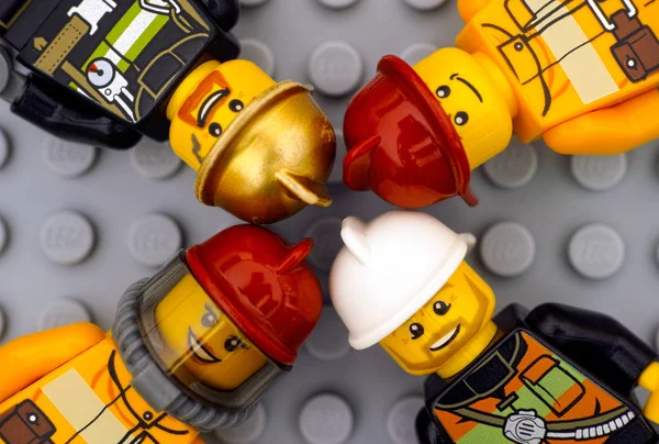 Fyra Lego firemans — Stockfoto