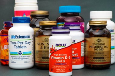 Vitamin D3 şimdi ve diyet supp ile..... .birkaç şişe şişeyi