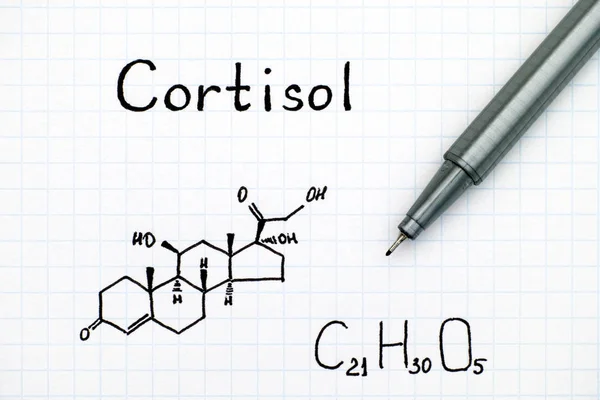 Chemische Formel von Cortisol mit schwarzem Stift — Stockfoto