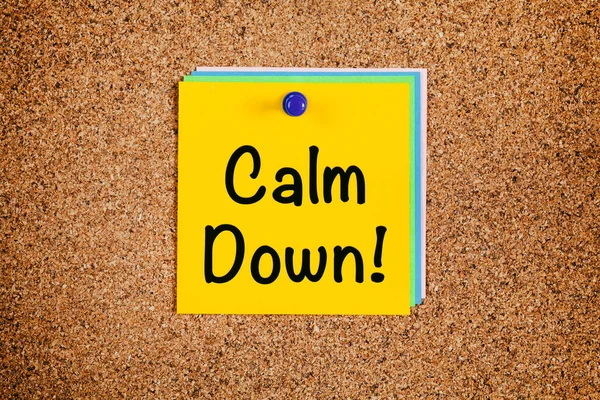 Calm Down! on corkboard — Stock Photo, Image
