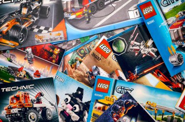 Lego Yapı yönergeleri. Tam kare.
