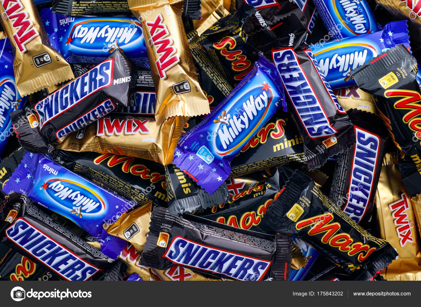 Way Mars, Milky #175843202 candy Photo bars. Snickers, minis © Twix and Stock – Editorial Rosinka79