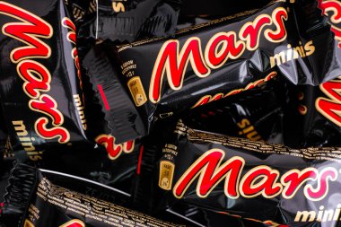 Mars bakan şeker çubukları.