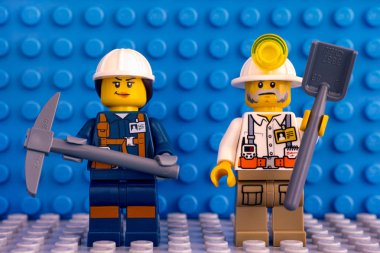 İki Lego madenciler