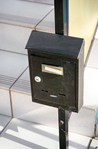 Black mailbox — Stock Photo, Image