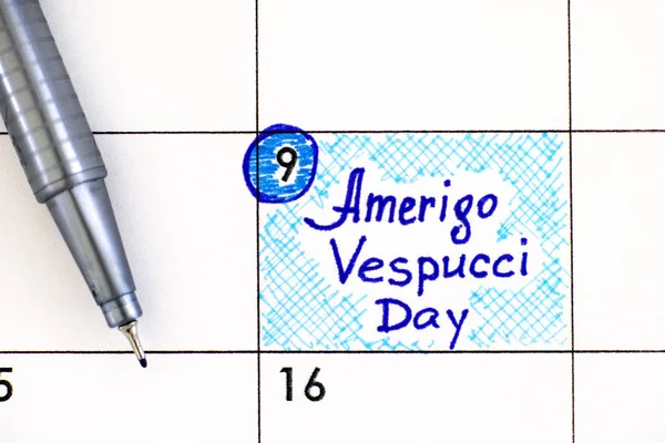Напоминаем День Америго Веспуччи Календаре Синей Ручкой Марта — стоковое фото