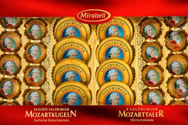 Tambov Russian Federation April 2020 Box Filled Mozartkugeln Mozarttaler Chocolates — Stock Photo, Image