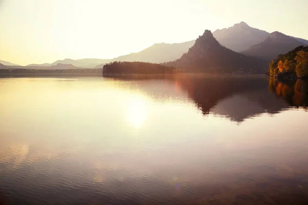 Parc naturel Burabay au coucher du soleil — Photo