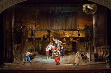 Odessa akademik Rusça Dr sahnede müzik 