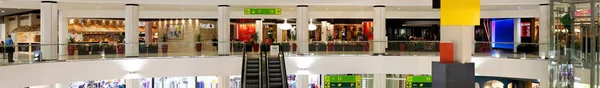 Panorama interior del centro comercial — Foto de Stock