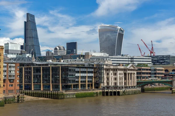 Panorama do rio Tâmisa e Cidade de Londres — Fotografia de Stock