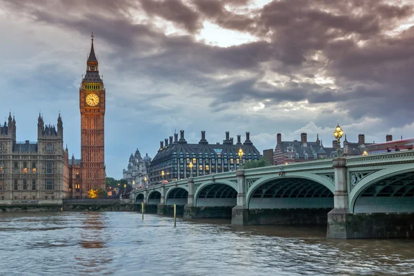 Ніч фото Вестмінстерський міст і Біг-Бен, Лондон, Англія — стокове фото
