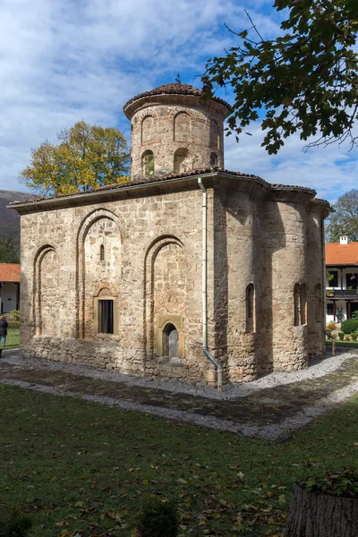 A igreja do século XI no Mosteiro do Zemen, região de Pernik — Fotografia de Stock