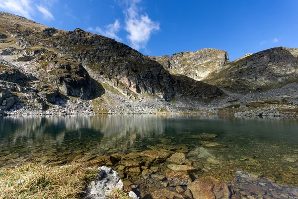 Superbe panorama sur les lacs Elenski et le pic Malyovitsa, la montagne Rila — Photo