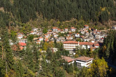 Panoramik şehir Shiroka Laka ve Rodop Dağları, Paşmaklı bölge