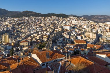 Panoramik görünümünden kale Kavala, Doğu Makedonya ve Trakya su kemeri için