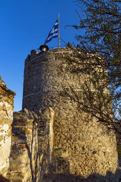 Puesta de sol en la Torre de la Fortaleza Bizantina en Kavala, Macedonia Oriental y Tracia —  Fotos de Stock