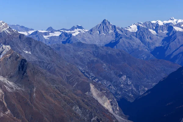 冬季全景马特宏峰冰川天堂瑞士阿尔卑斯山 — 图库照片